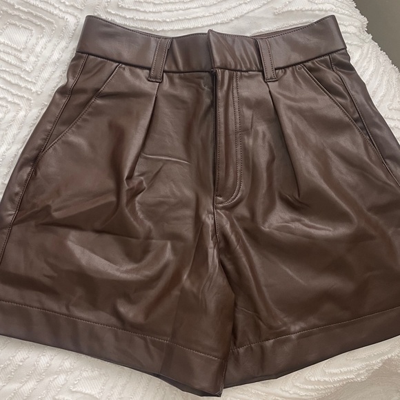 NWT Abercrombie & Fitch Brown Leather Shorts - Picture 2 of 4